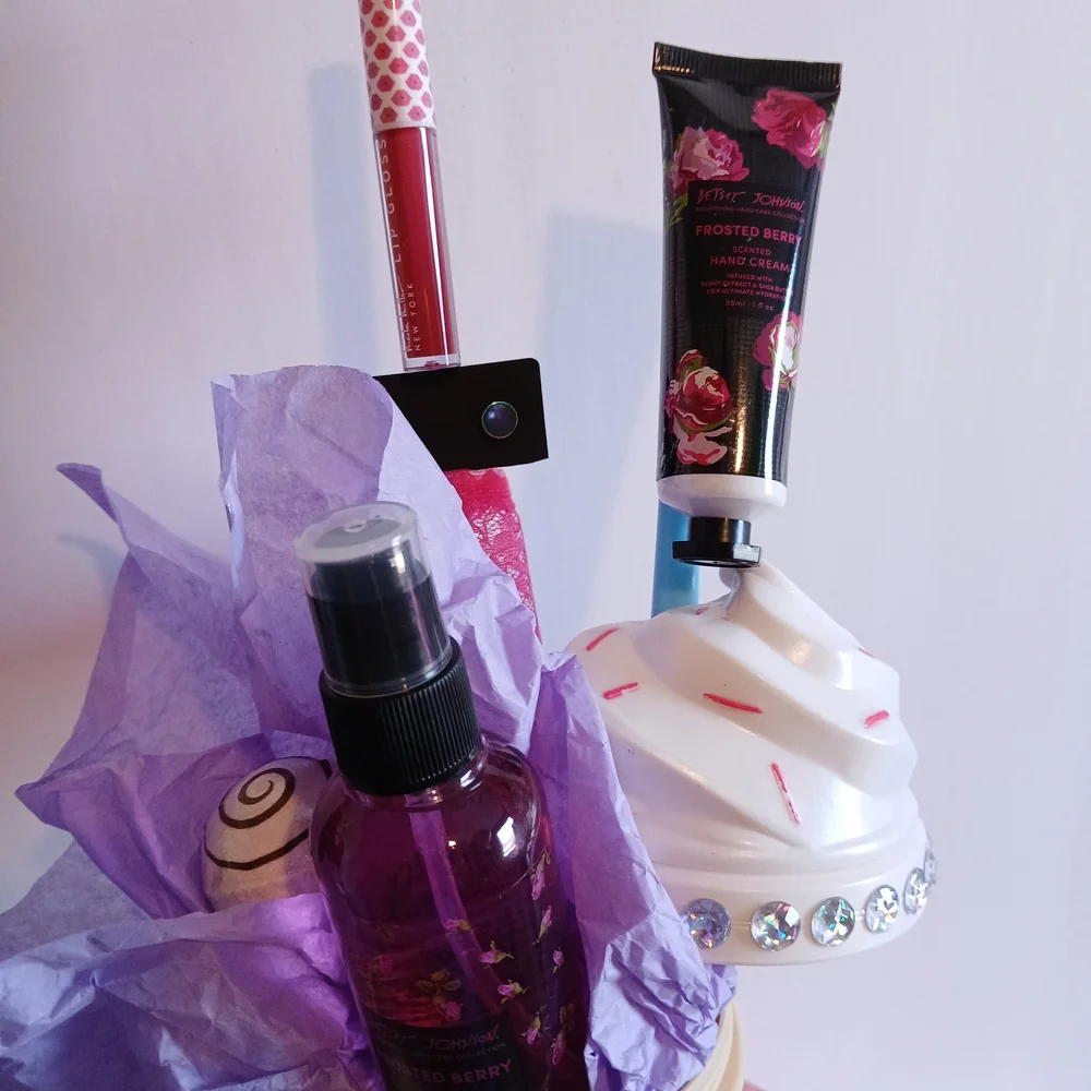 Ice Cream Cone Nicole Miller, BJ Celebration Concept/Gift Set
